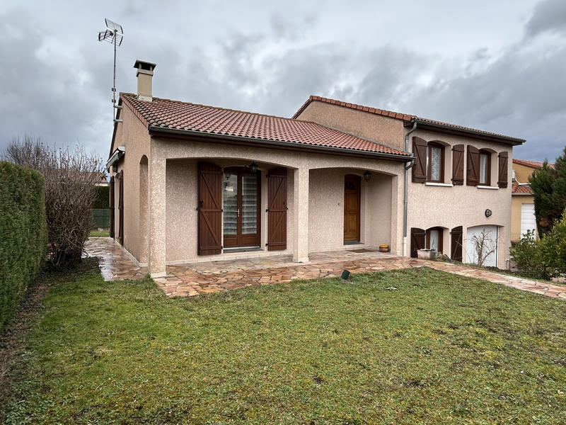 Maison - 97 m² - 5 pièces