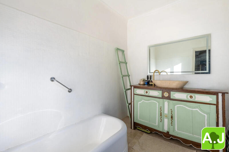 Maison ancienne - 160 m² - 6 pièces