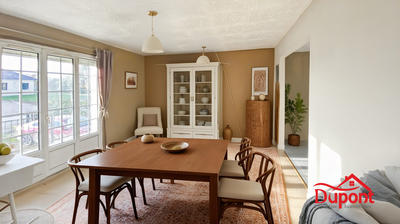 Maison traditionnelle - 89 m² - 6 pièces