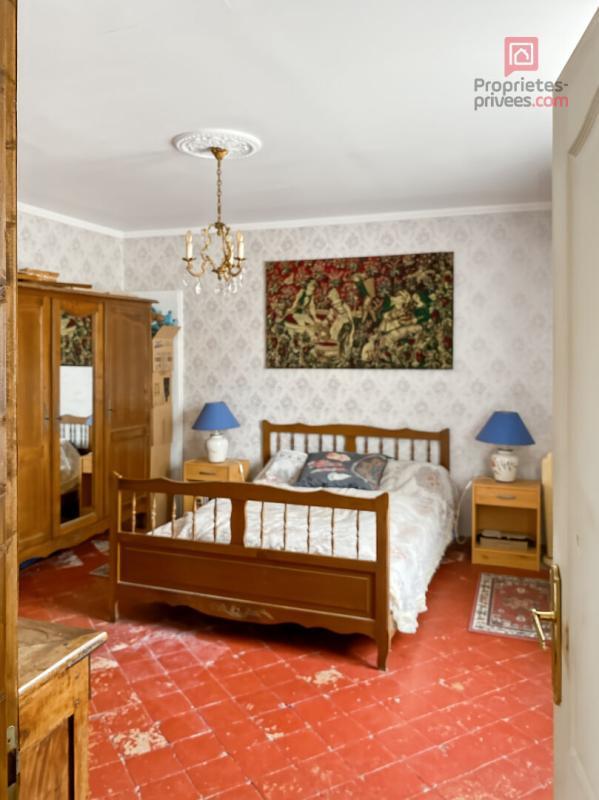 Maison - 141 m² - 10 pièces