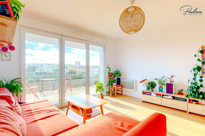 Appartement - 81 m² - 4 pièces