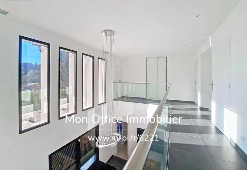 Villa - 276 m² - 7 pièces