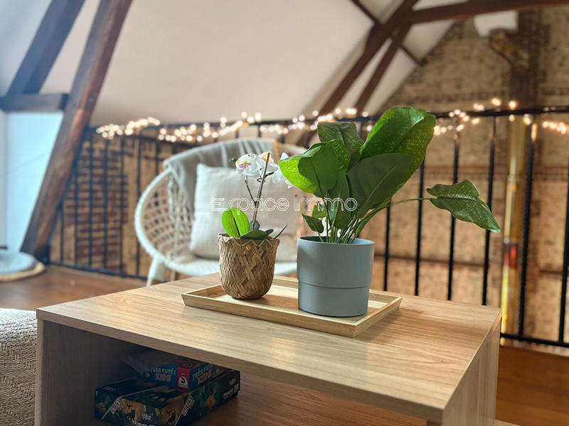 Maison - 233 m² - 6 pièces