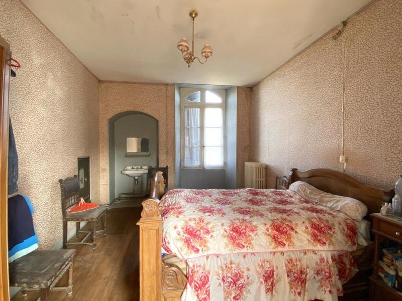 Maison - 315 m² - 11 pièces