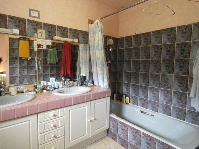 Maison - 180 m² - 7 pièces