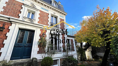 Maison - 125 m² - 8 pièces