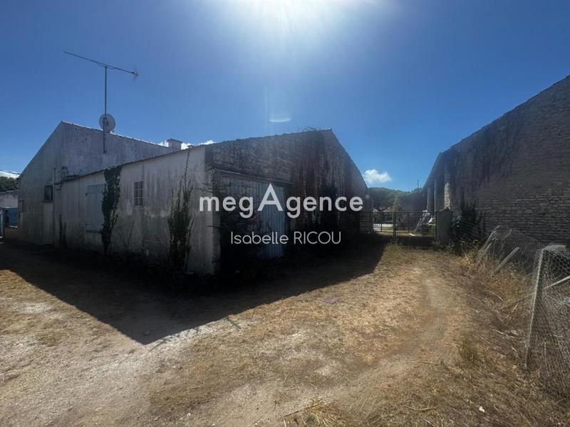 Maison de campagne - 200 m² - 3 pièces