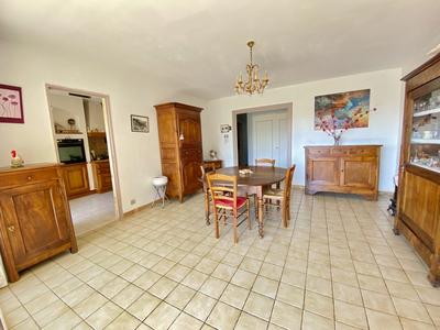 Appartement - 93 m² - 4 pièces