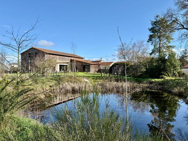 Maison - 195 m² - 6 pièces