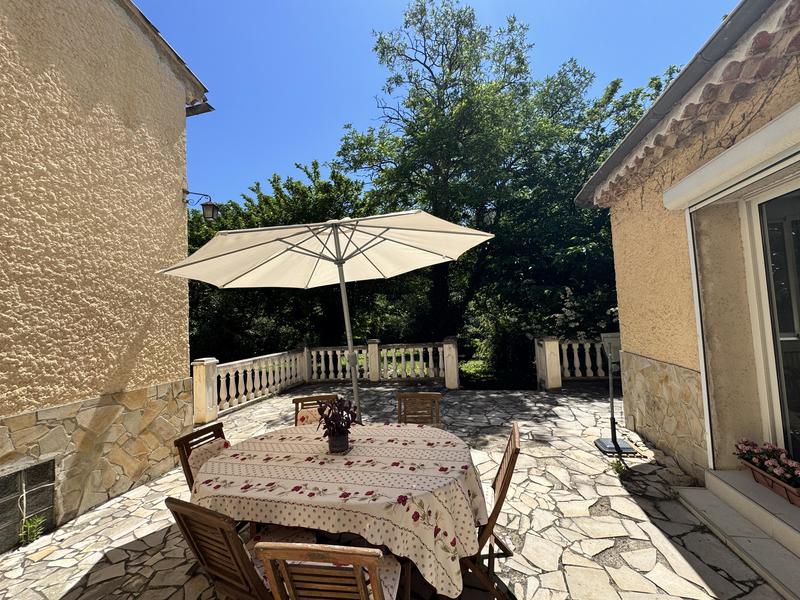 Maison ancienne - 259 m² - 6 pièces