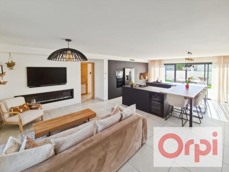 Maison - 117 m² - 5 pièces