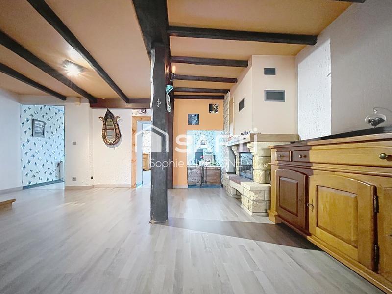 Maison - 240 m² - 7 pièces