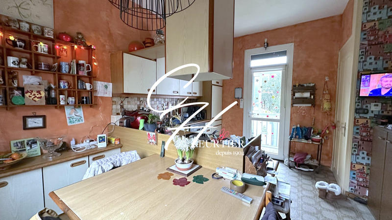 Maison - 100 m² - 5 pièces