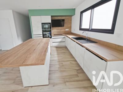 Maison - 115 m² - 5 pièces