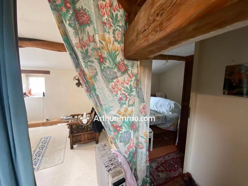 Maison - 203 m² - 14 pièces