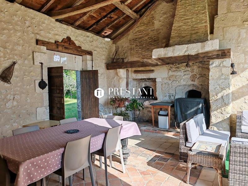 Manoir - 312 m² - 8 pièces