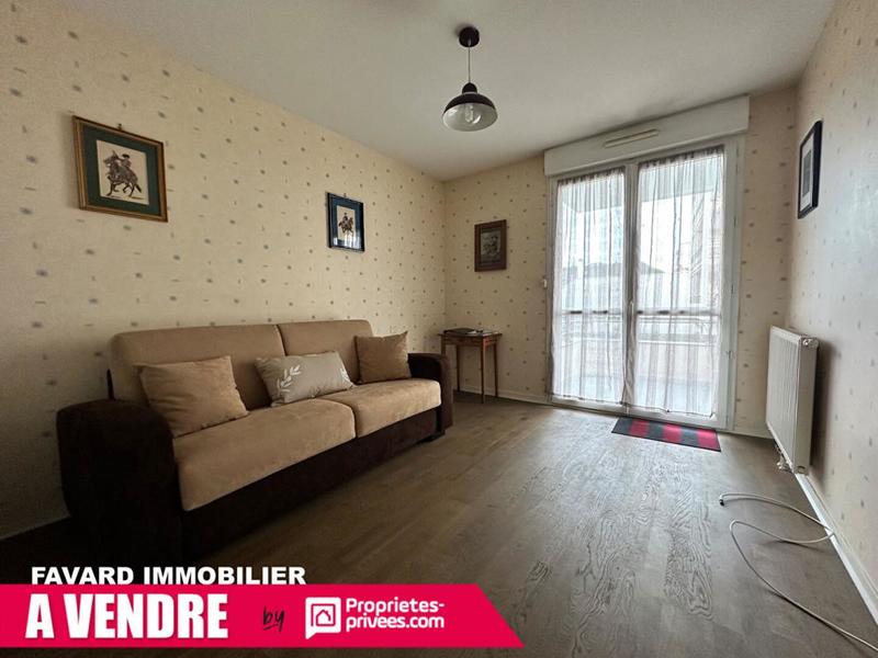 Appartement - 100 m² - 4 pièces