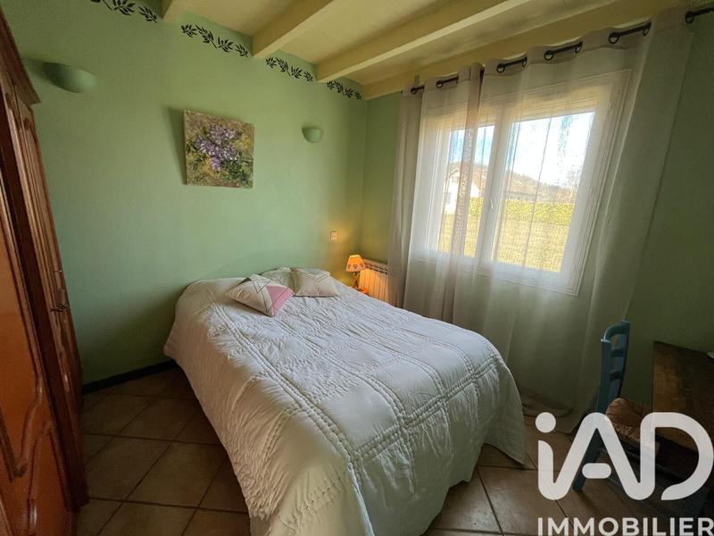 Maison - 207 m² - 9 pièces