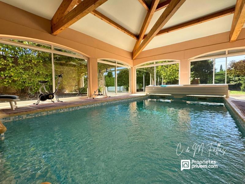 Maison - 170 m² - 6 pièces