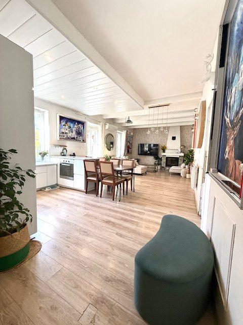 Appartement - 82 m² - 6 pièces