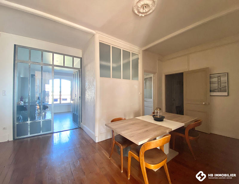 Appartement - 131 m² - 4 pièces