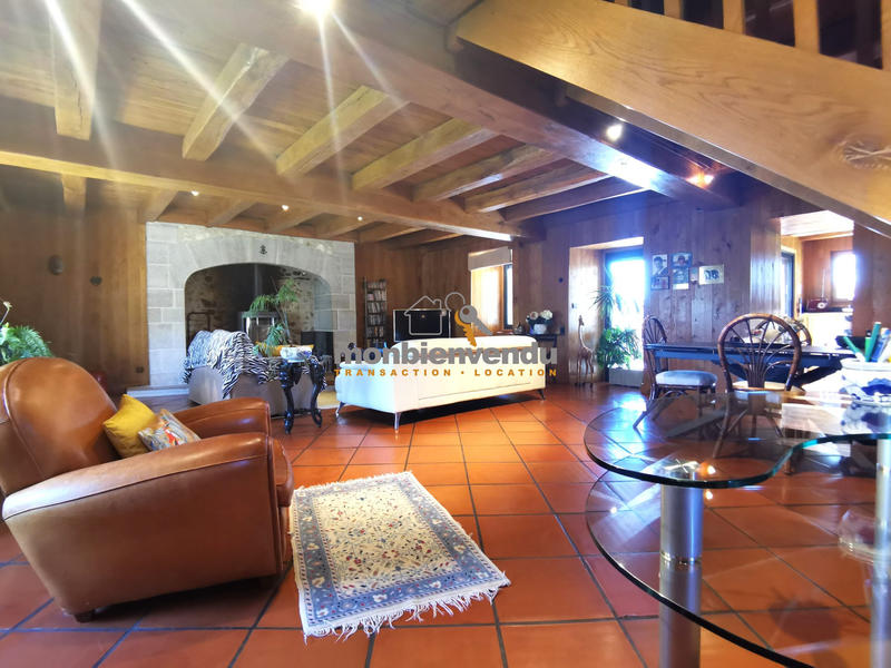 Maison ancienne - 132 m² - 4 pièces