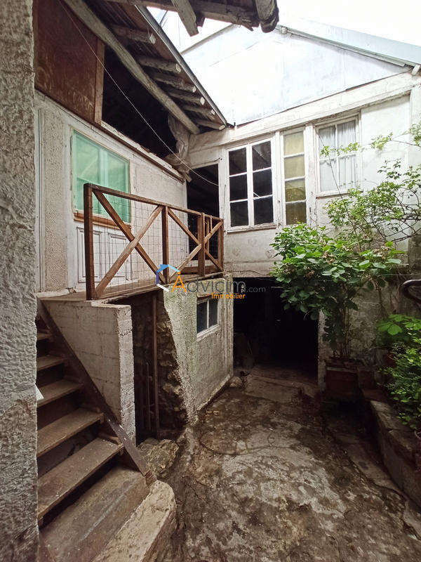 Maison ancienne - 190 m² - 6 pièces