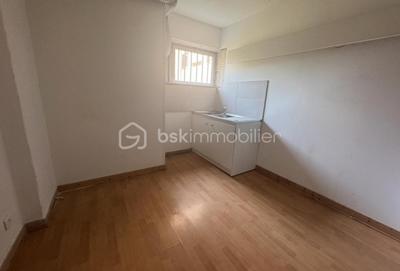 Bureau - 60 m² - 4 pièces