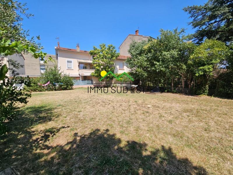 Maison - 252 m² - 10 pièces