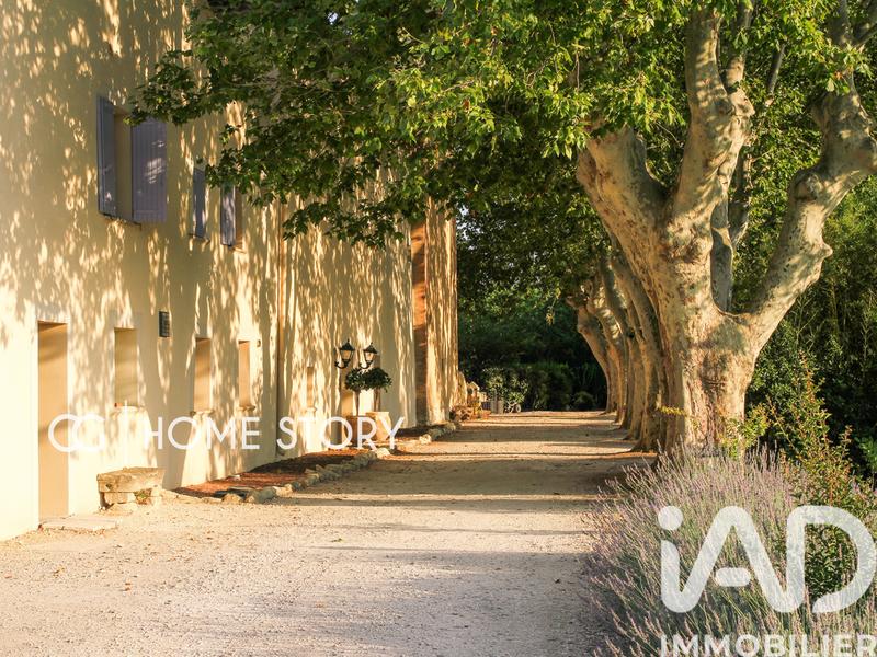 Maison - 788 m² - 18 pièces