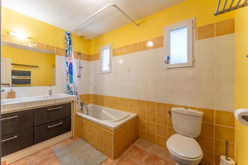 Maison - 96 m² - 5 pièces