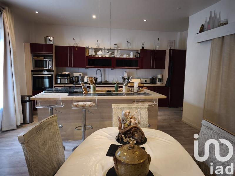 Maison - 193 m² - 8 pièces
