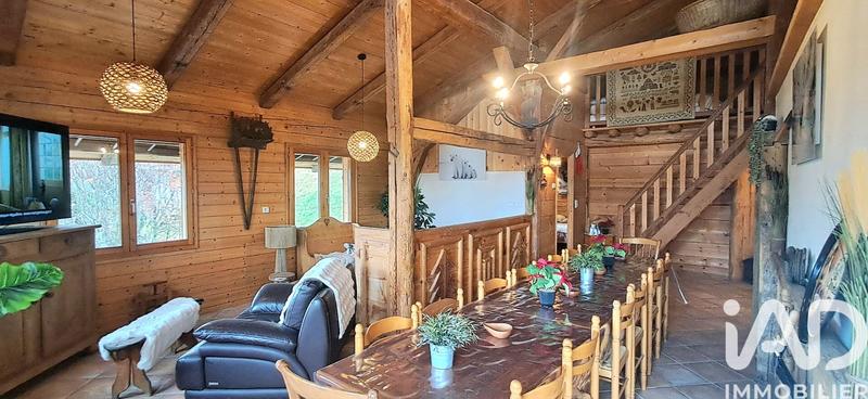 Maison - 224 m² - 5 pièces