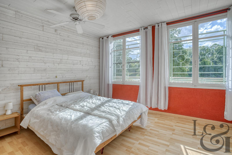 Maison - 145 m² - 6 pièces