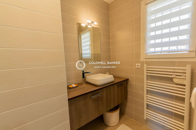 Maison - 130 m² - 4 pièces