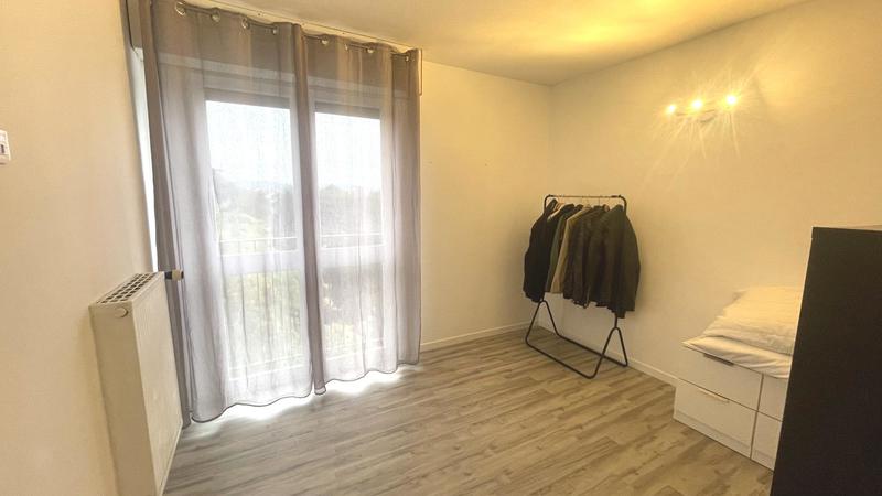 Appartement - 79 m² - 4 pièces