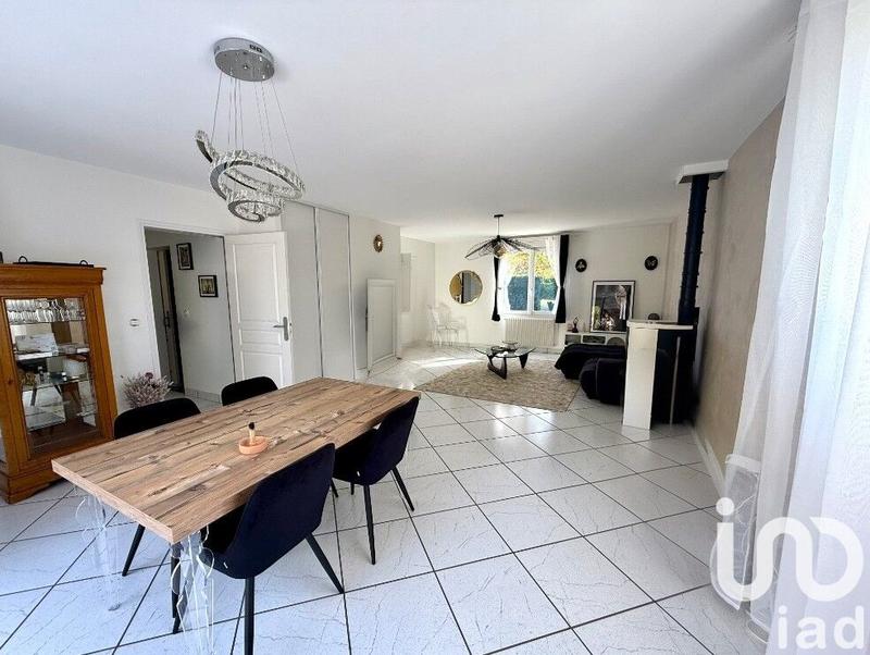 Maison - 195 m² - 8 pièces