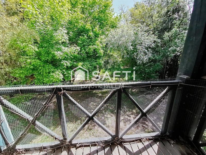 Maison - 210 m² - 7 pièces