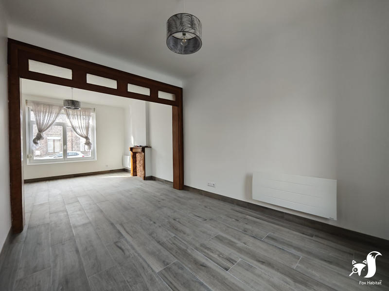 Maison - 90 m² - 5 pièces