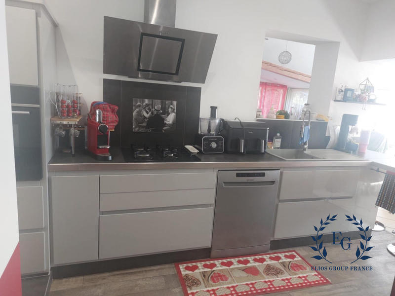 Maison - 102 m² - 4 pièces