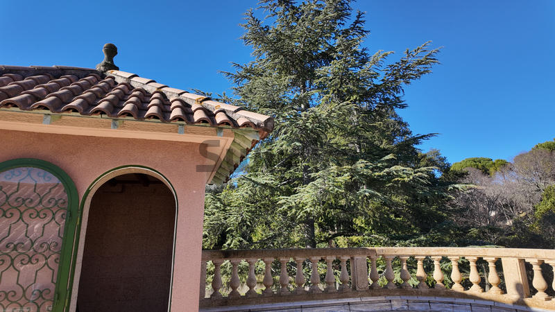 Appartement - 181 m² - 7 pièces