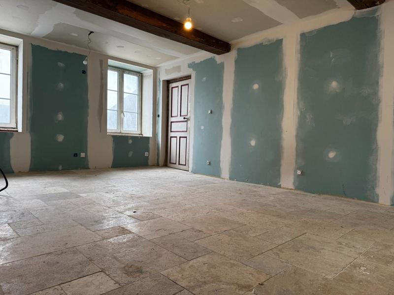 Maison - 352 m² - 15 pièces