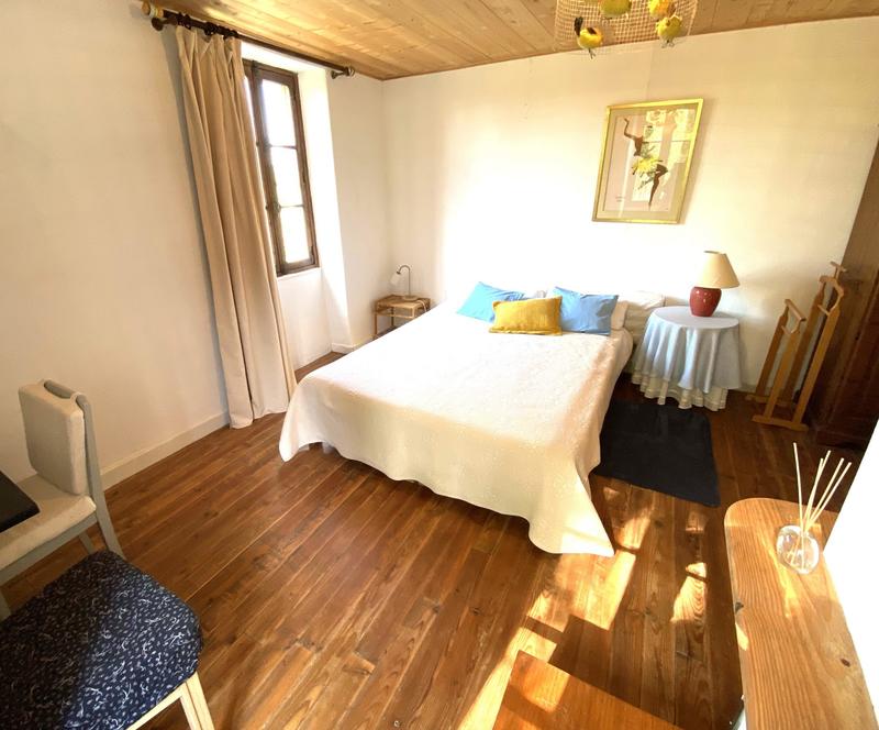 Maison traditionnelle - 211 m² - 7 pièces