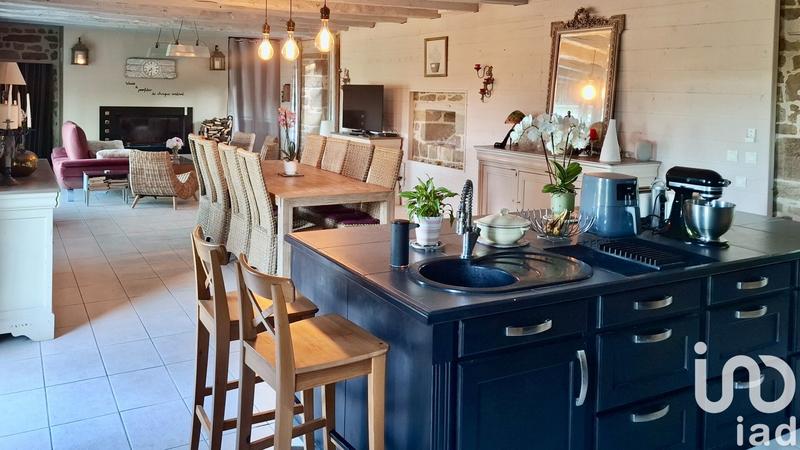 Maison - 462 m² - 10 pièces