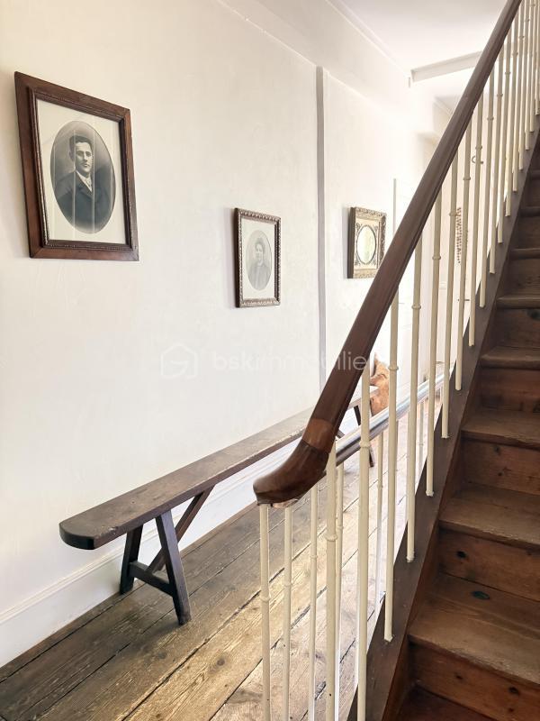 Corps de ferme - 240 m² - 8 pièces