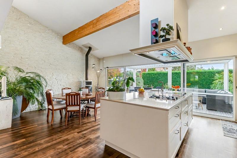 Maison - 211 m² - 5 pièces