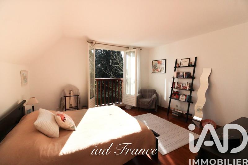 Maison - 169 m² - 8 pièces