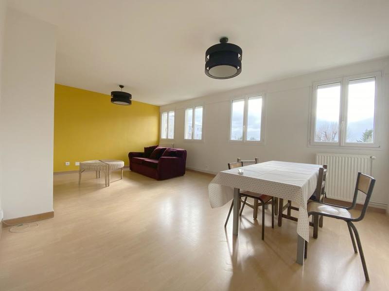 Appartement - 67 m² - 3 pièces