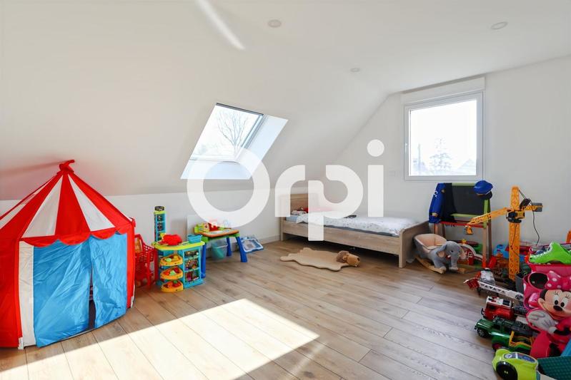 Maison - 230 m² - 6 pièces