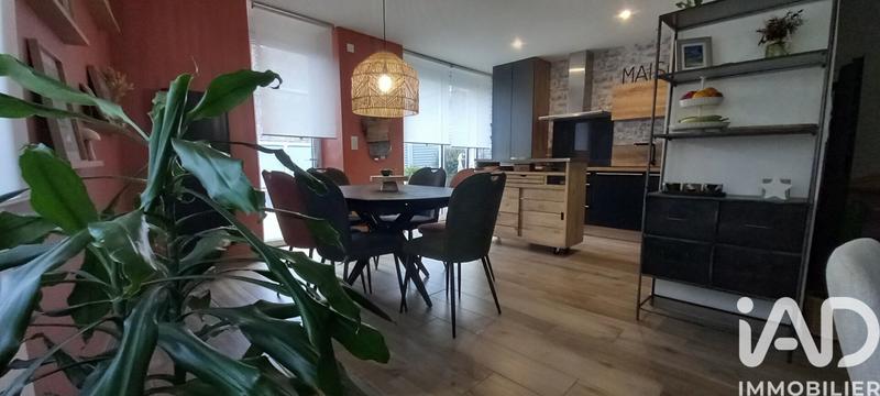 Maison - 96 m² - 5 pièces